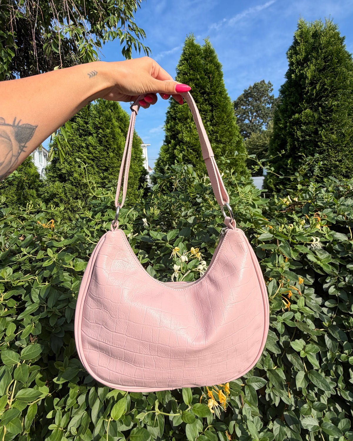 Maurizio Taiuti Baby Pink Croc Embossed Crescent Shoulder Bag Made in Italy