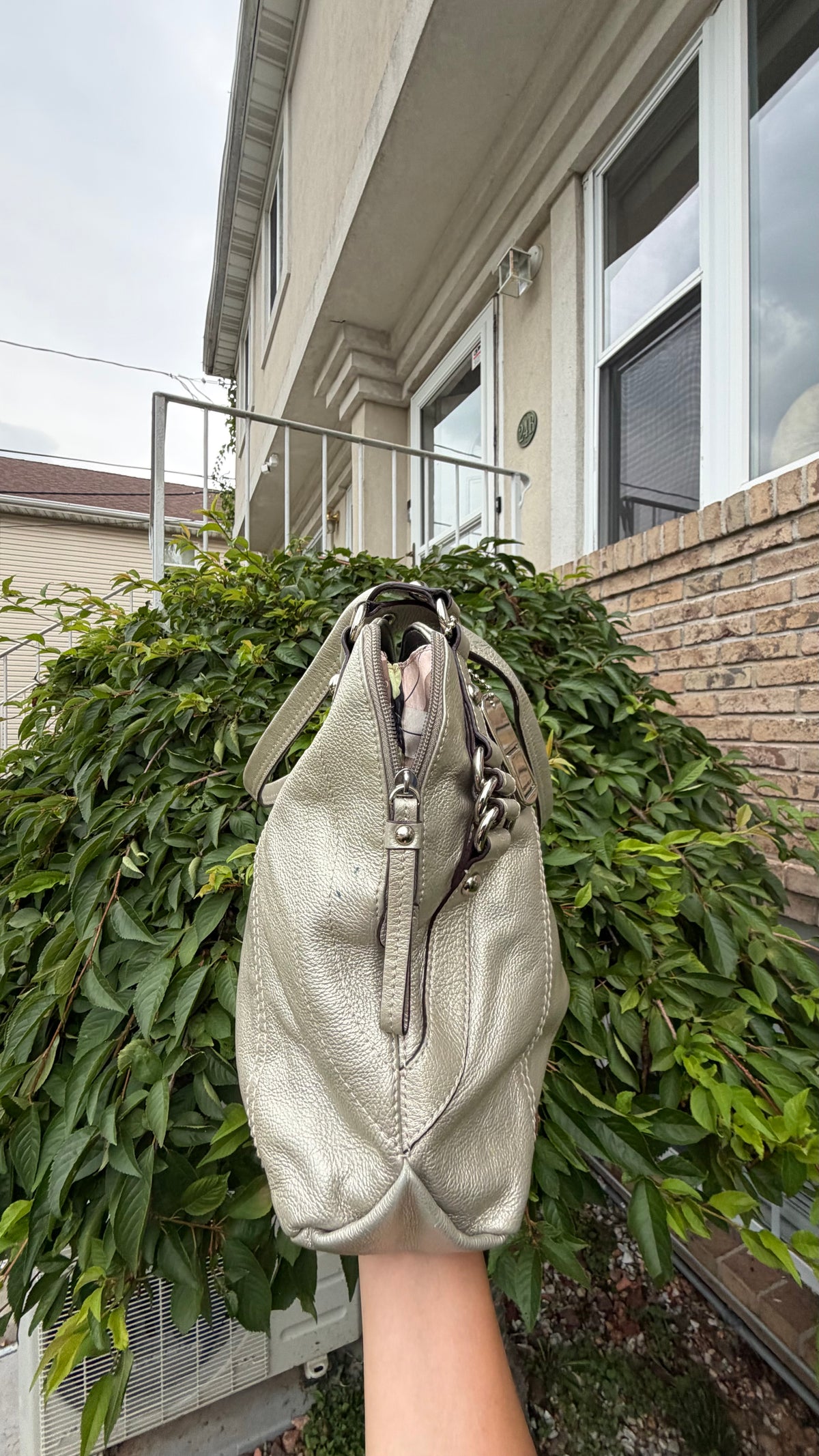 Tignanello Metallic Silver Y2K Leather Hobo Shoulder Bag Soft Slouchy Purse