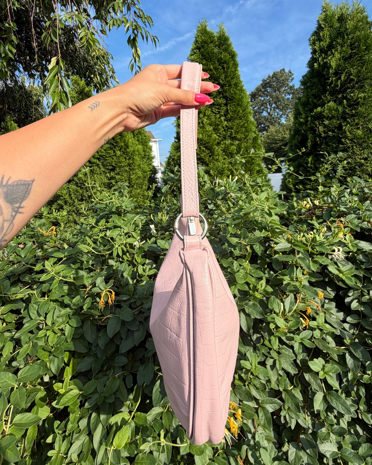 Maurizio Taiuti Baby Pink Croc Embossed Crescent Shoulder Bag Made in Italy
