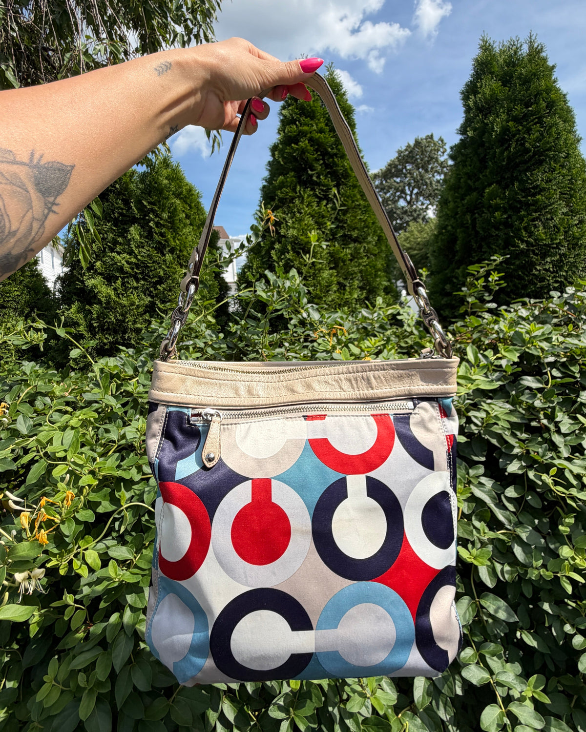 Vintage Coach Op Art Circle Shoulder Bag with Beige Trim Purse
