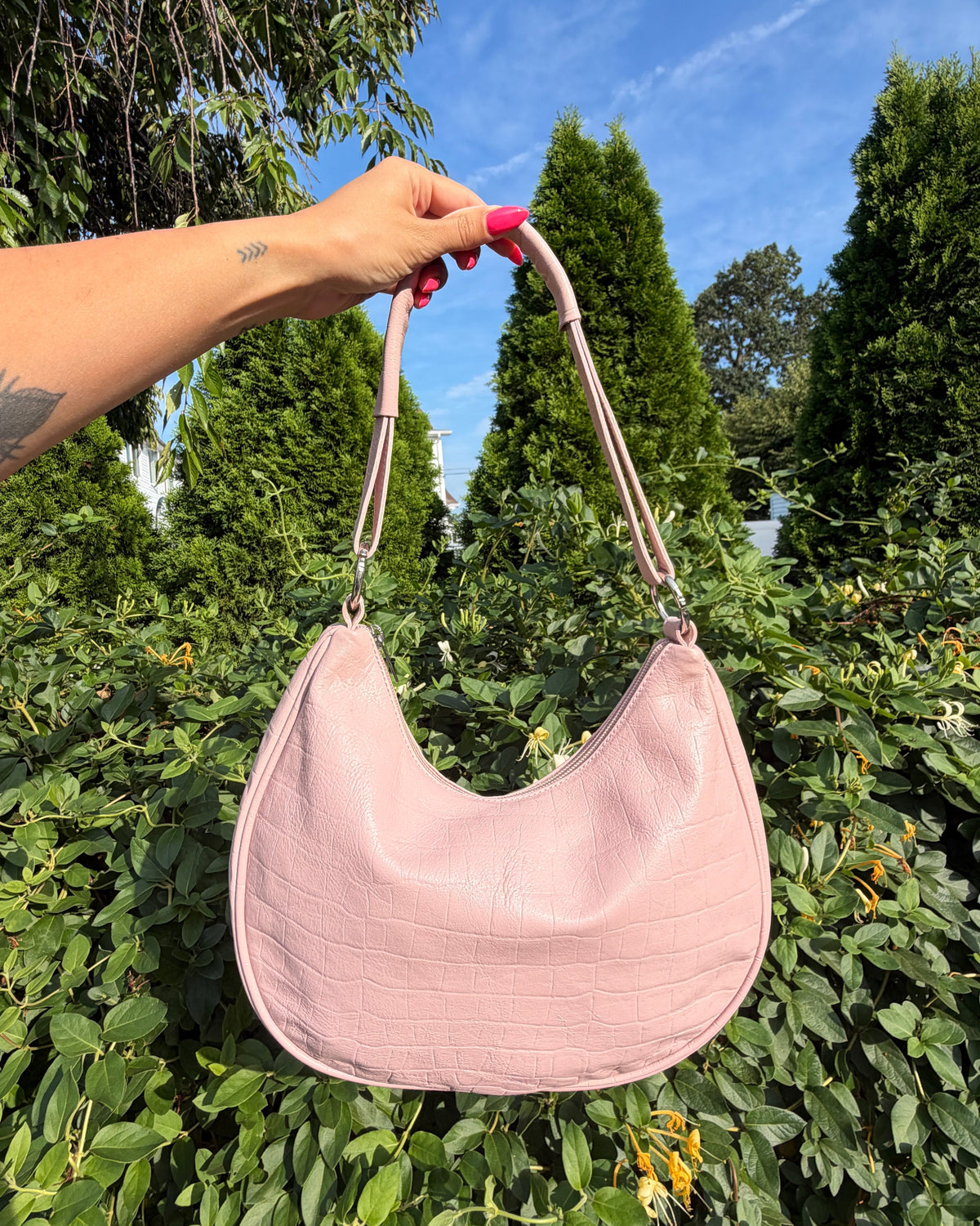 Maurizio Taiuti Baby Pink Croc Embossed Crescent Shoulder Bag Made in Italy