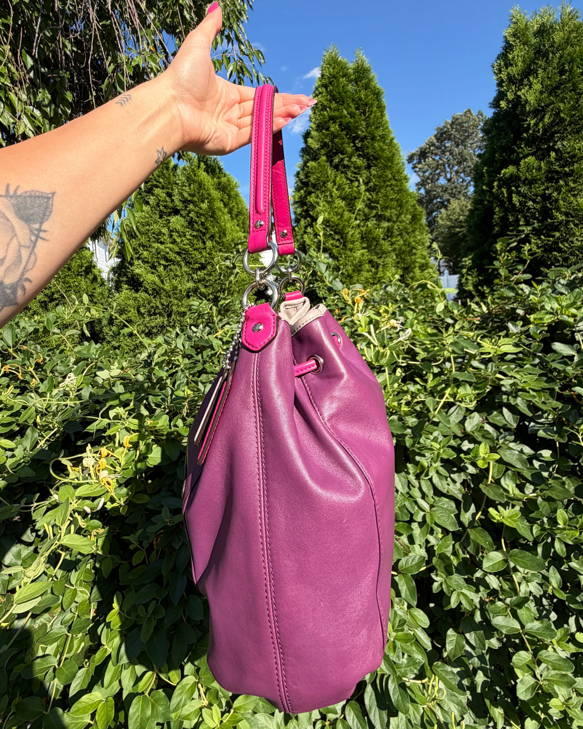 Vintage Coach Daisy Spectator Leather Drawstring Bucket Shoulder Bag Y2K