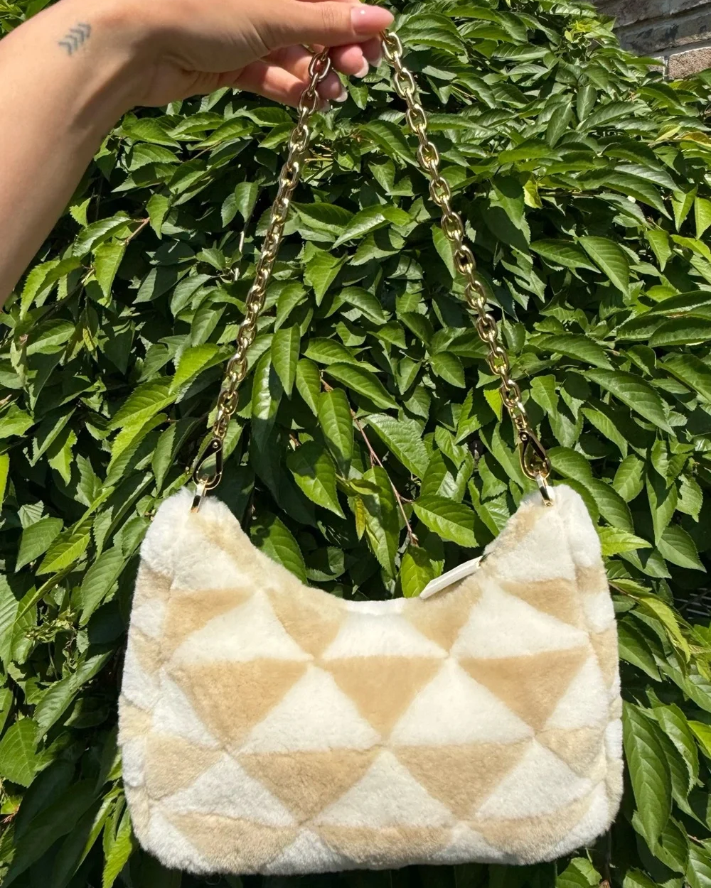 Prada Re-Edition Shearling Shoulder Bag – Cream & Beige - RARE - NWT 🤍✨