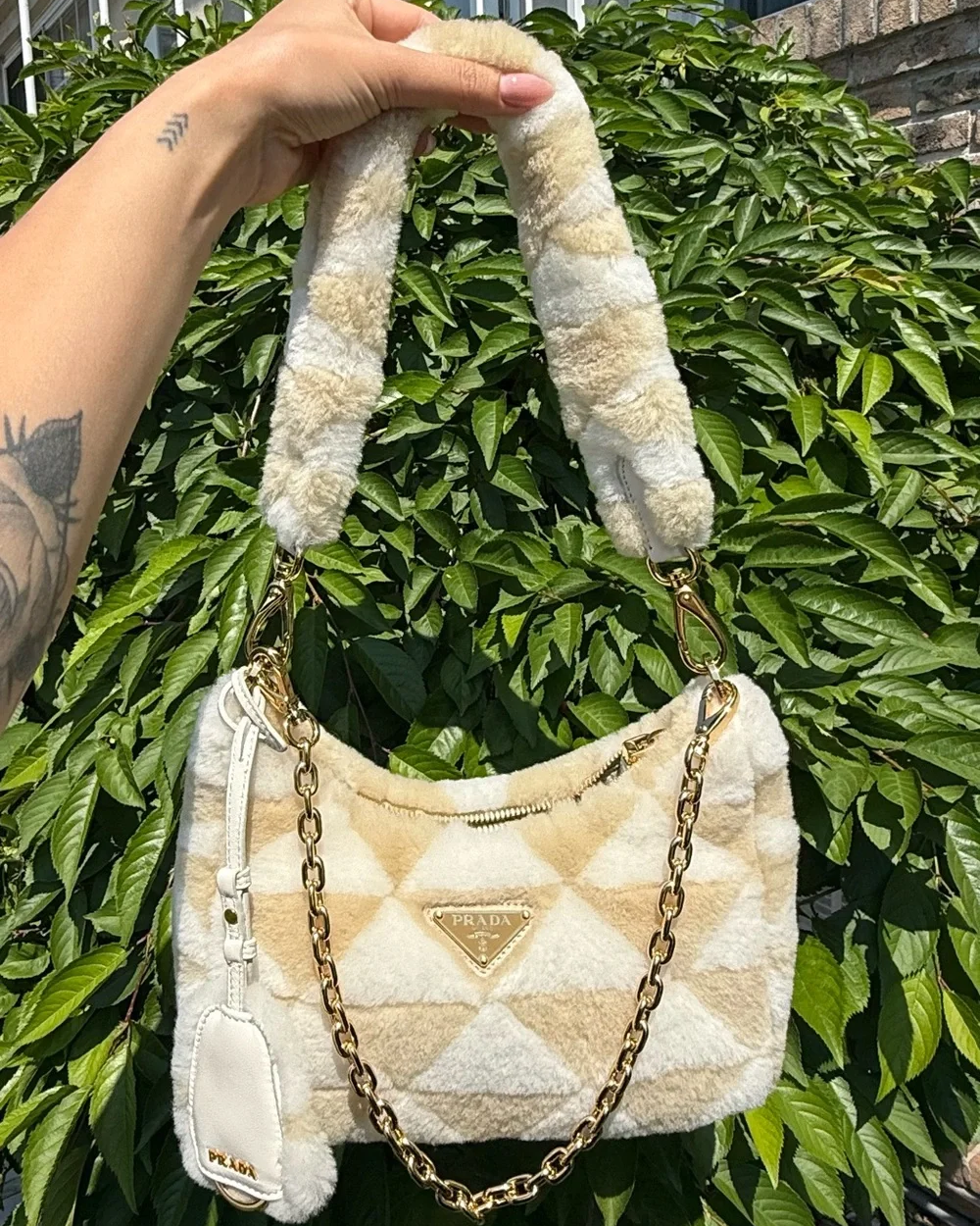 Prada Re-Edition Shearling Shoulder Bag – Cream & Beige - RARE - NWT 🤍✨