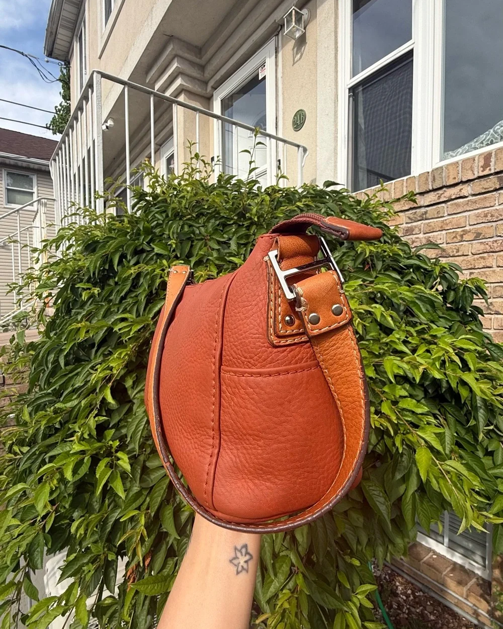 Vintage Fossil Y2K Cognac Brown Leather Shoulder Hobo Bag Baguette Purse