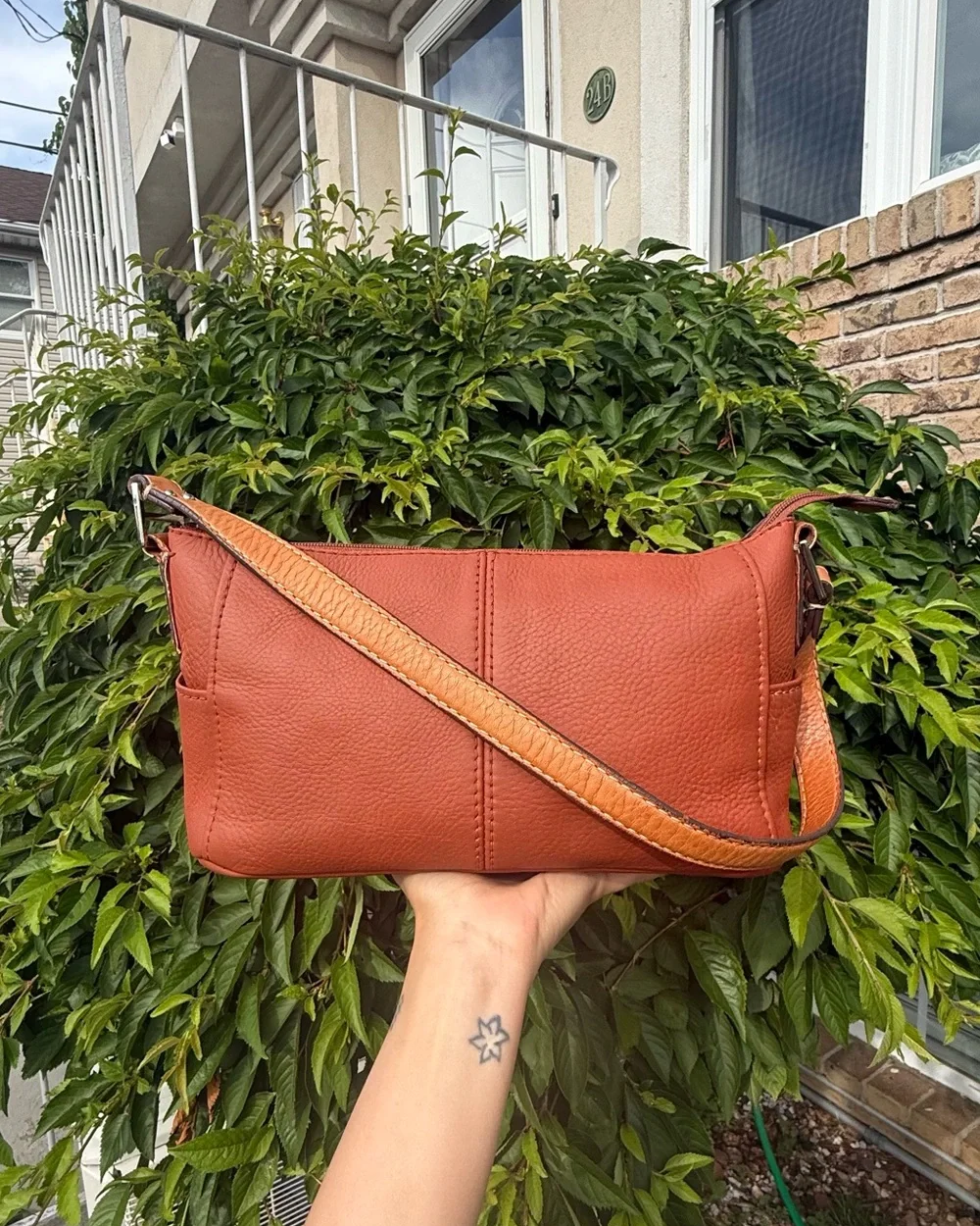 Vintage Fossil Y2K Cognac Brown Leather Shoulder Hobo Bag Baguette Purse