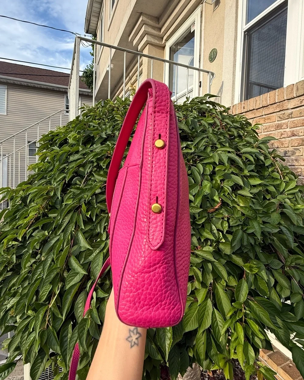 Y2K Fossil Hot Pink Pebbled Leather Crossbody Bag Fuchsia Mini Messenger Purse