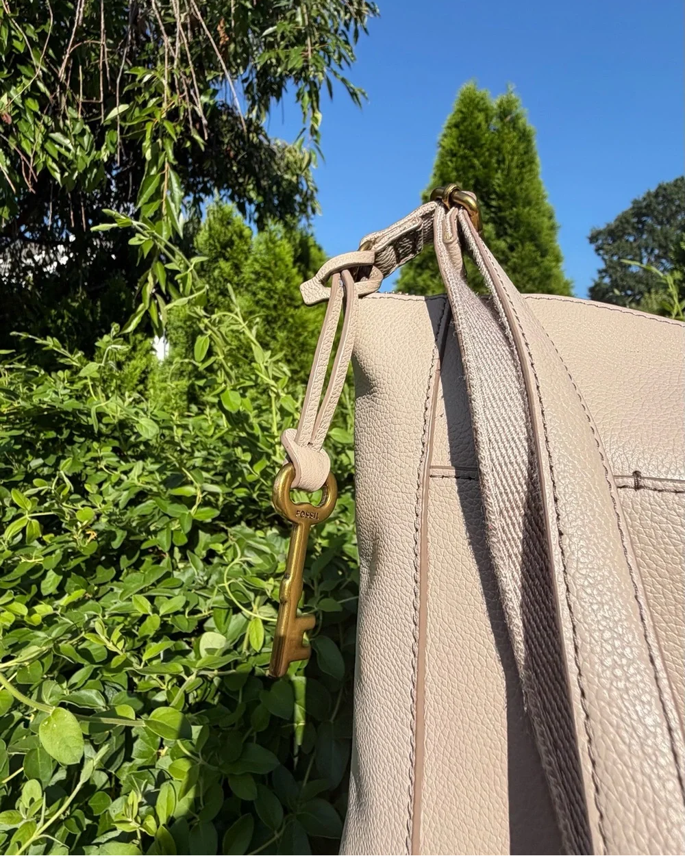 Vintage Fossil Taupe Leather Y2K Shoulder Crossbody Bag with Scarf Accent