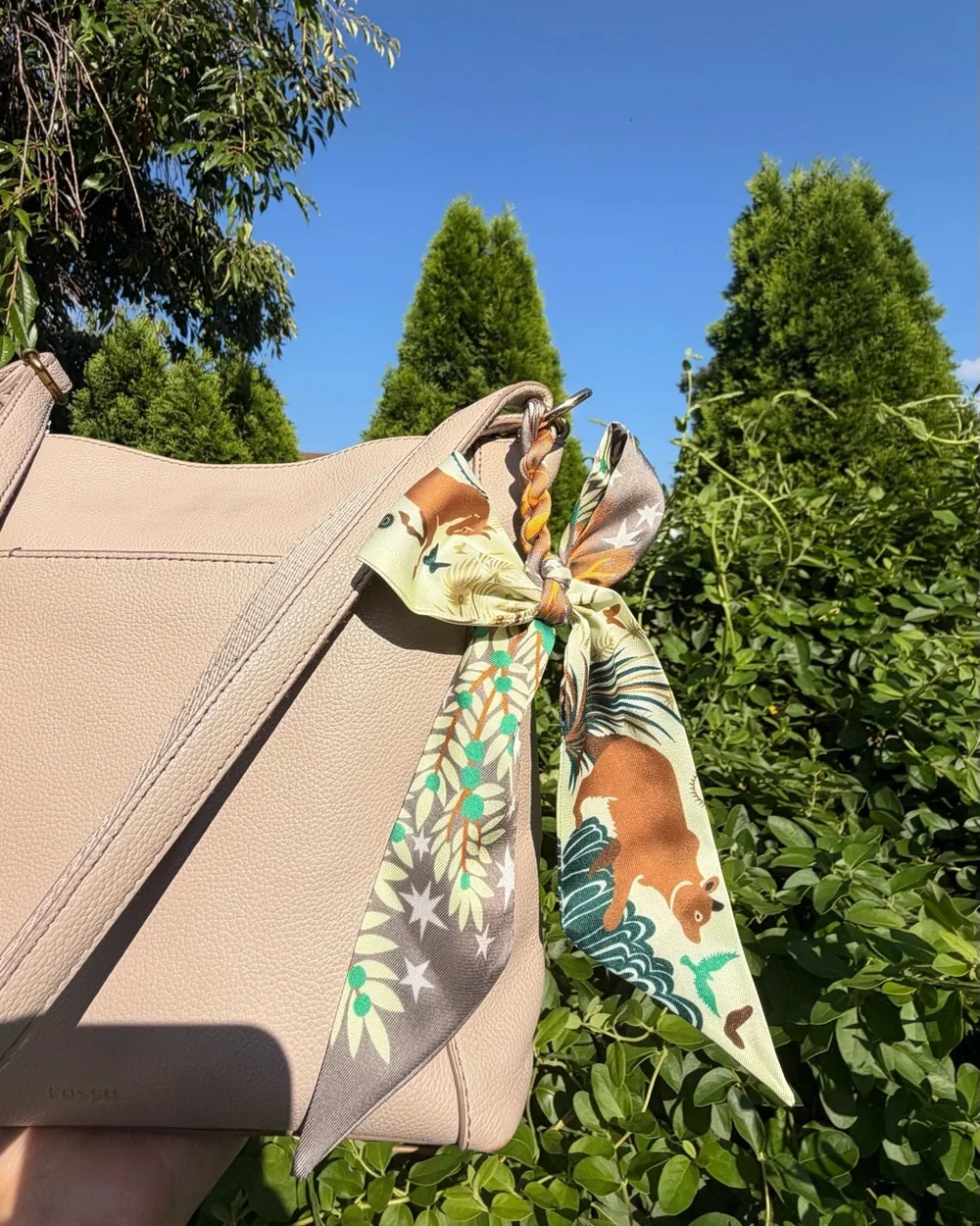 Vintage Fossil Taupe Leather Y2K Shoulder Crossbody Bag with Scarf Accent